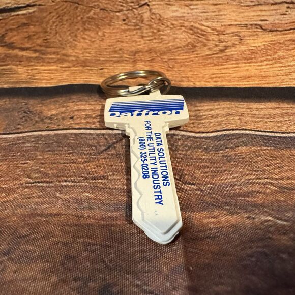 Daffron Data Solutions Key Razor Blade Keychain Vintage Utility Industry - Picture 7 of 8